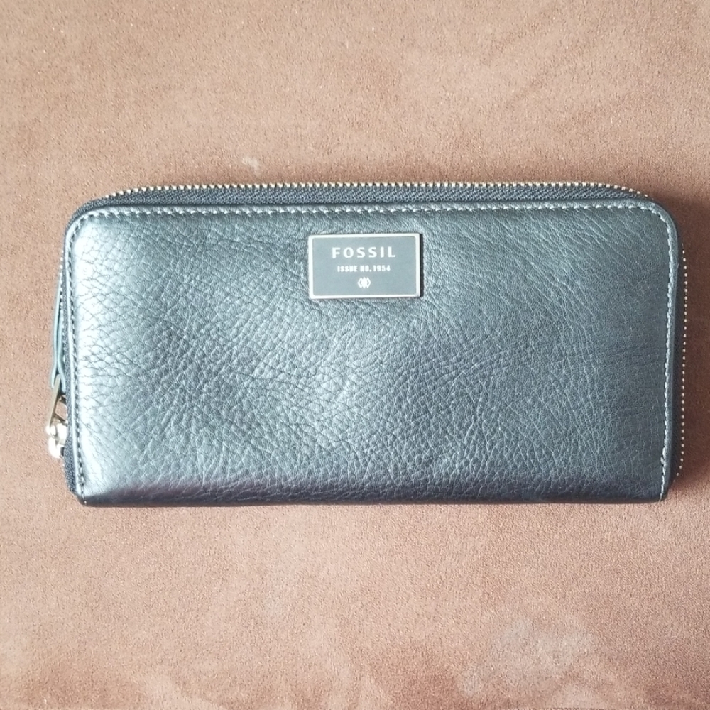 Fossil Wallet